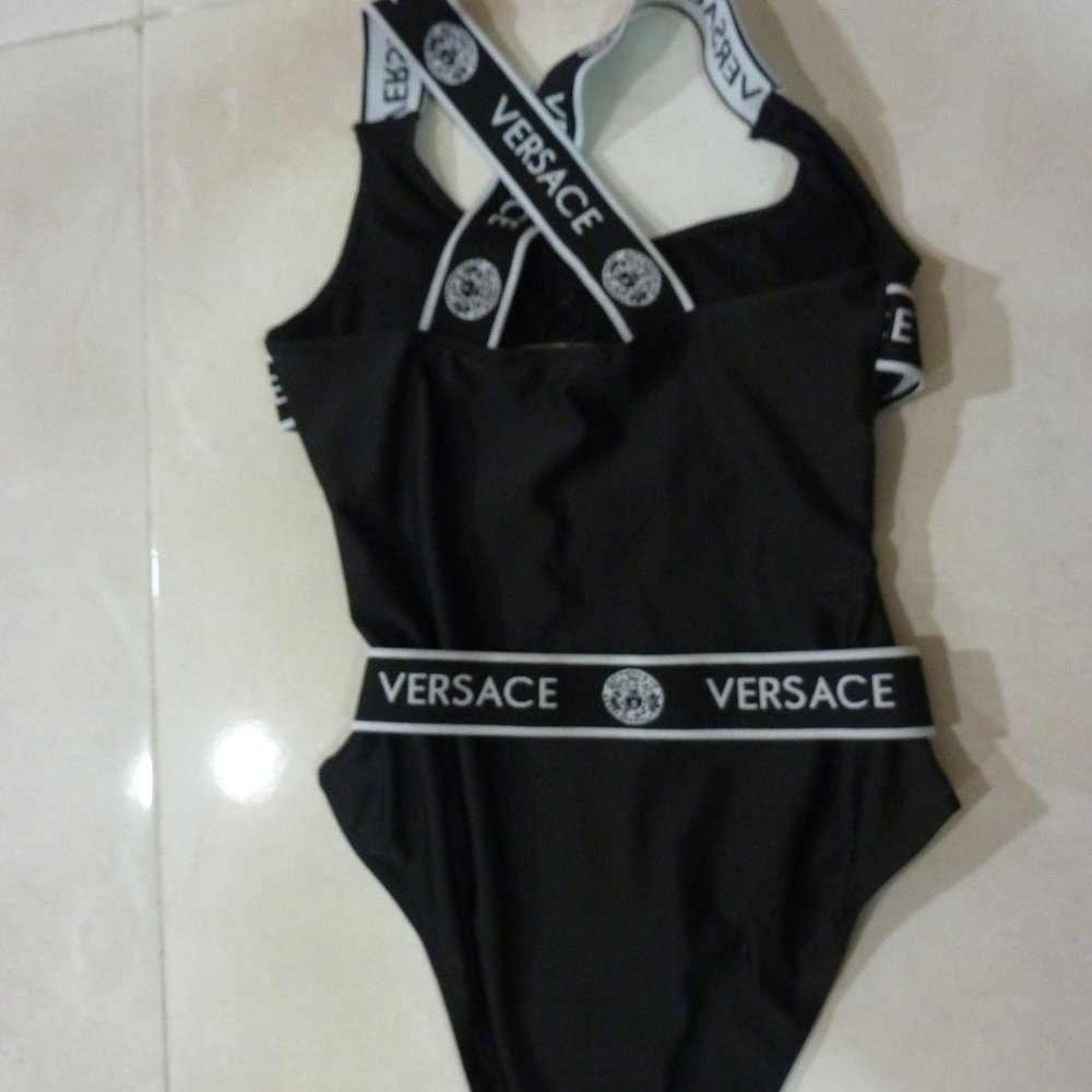 Black Ladies Swimming SUIT ONE PIECE SWIMSUIT SIZE S MADE IN PHILIPPINES - Picture 6 of 7